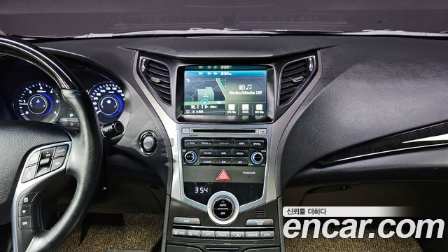 Hyundai Grandeur 2015 thumb 12