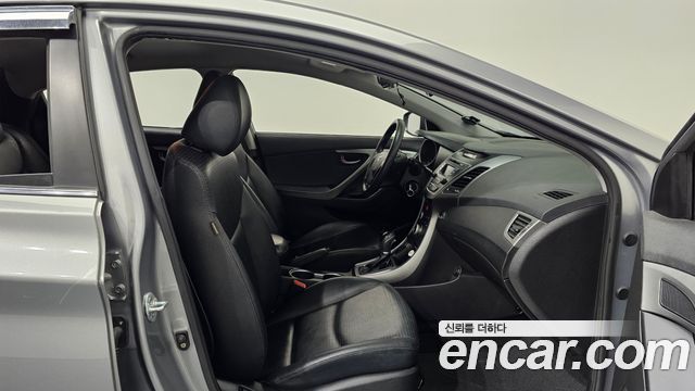 Hyundai Avante 2015 thumb 11