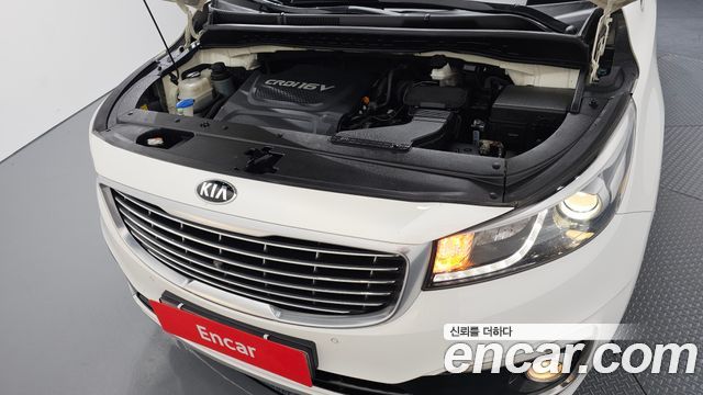 Kia Carnival 2016 thumb 7