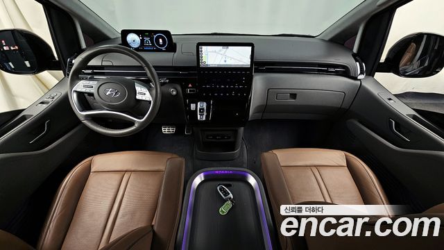 Hyundai Staria 2023 thumb 8