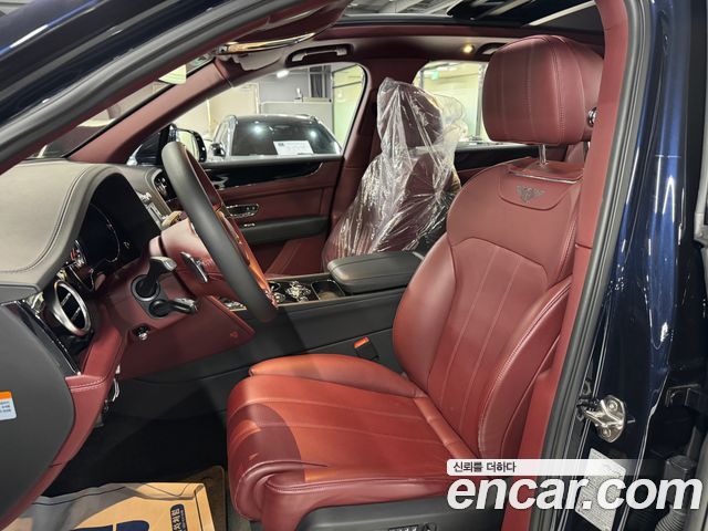 Bentley Bentayga 2020 thumb 8