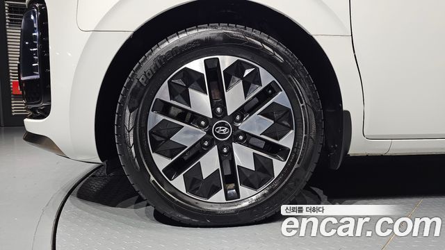 Hyundai Staria 2022 thumb 5
