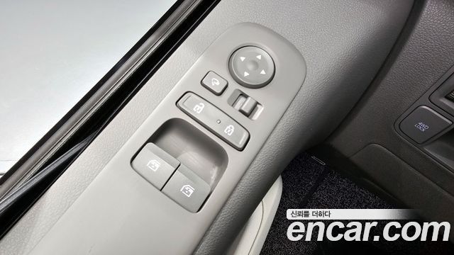 Hyundai Staria 2022 thumb 12