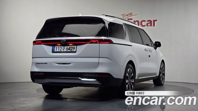 Kia Carnival 2020 thumb 3