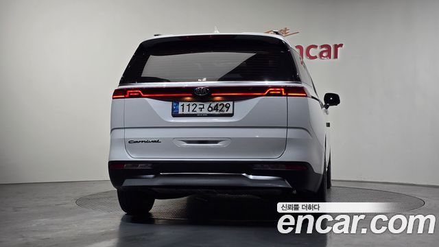 Kia Carnival 2020 thumb 5