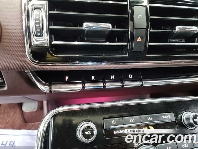 Lincoln Navigator 2019 thumb 8