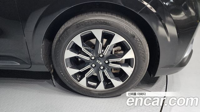 Kia Carnival 2021 thumb 6