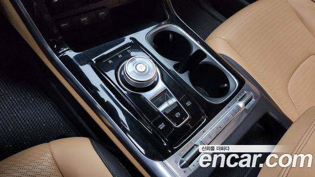 Kia Carnival 2021 thumb 9