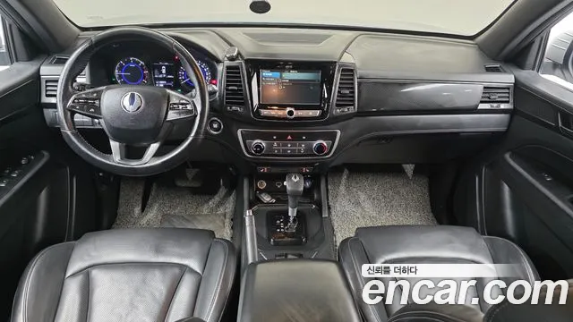 SsangYong Rexton 2020 thumb 8