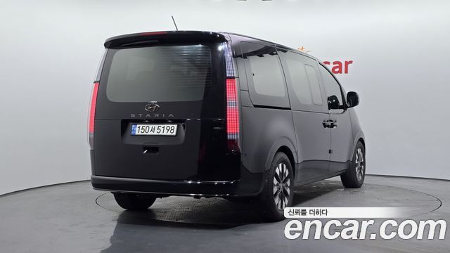Hyundai Staria 2021 thumb 3