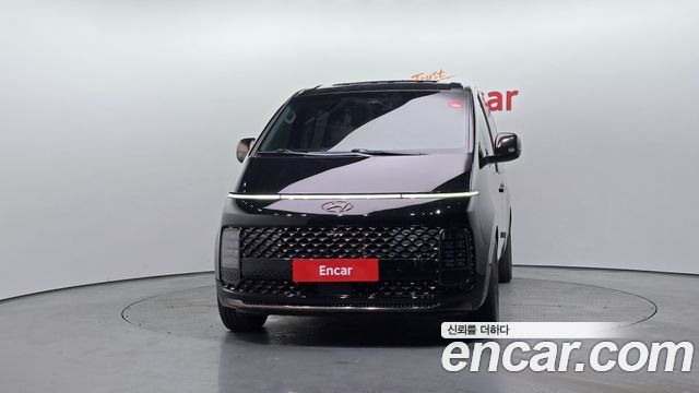 Hyundai Staria 2021 thumb 4