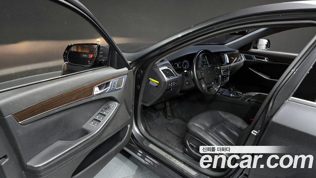 Genesis G80 2018 thumb 10