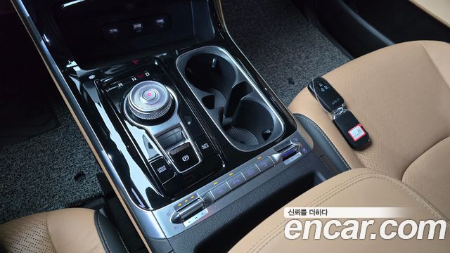Kia Carnival 2023 thumb 9