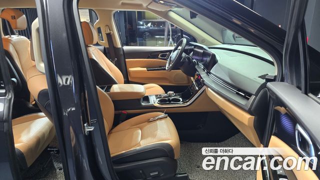 Kia Carnival 2023 thumb 12