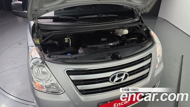 Hyundai Starex 2017 thumb 6