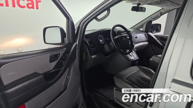 Hyundai Starex 2017 thumb 12