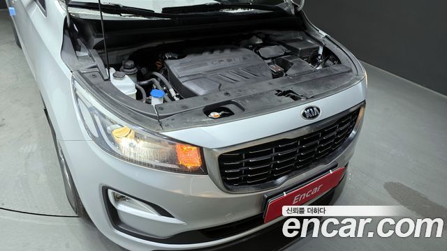 Kia Carnival 2019 thumb 7