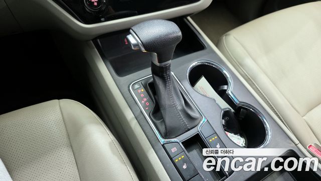 Kia Carnival 2019 thumb 10