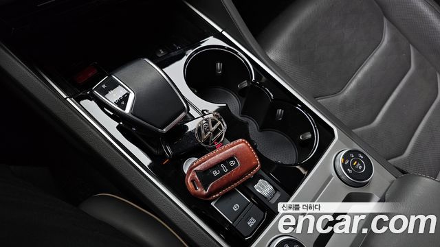 Volkswagen Touareg 2020 thumb 9