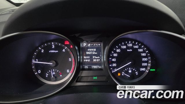 Hyundai Santa Fe 2016 thumb 8