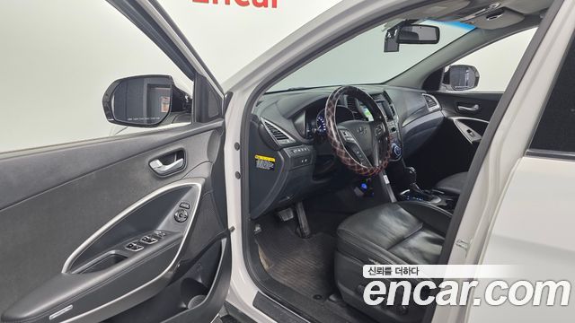 Hyundai Santa Fe 2016 thumb 10