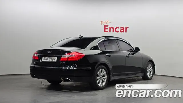 Hyundai Genesis 2012 thumb 3