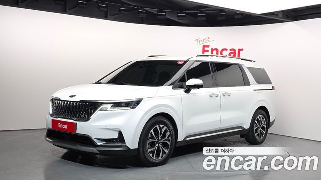 Kia Carnival 2021 thumb 2