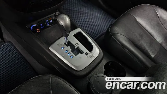 Hyundai Santa Fe 2012 thumb 9