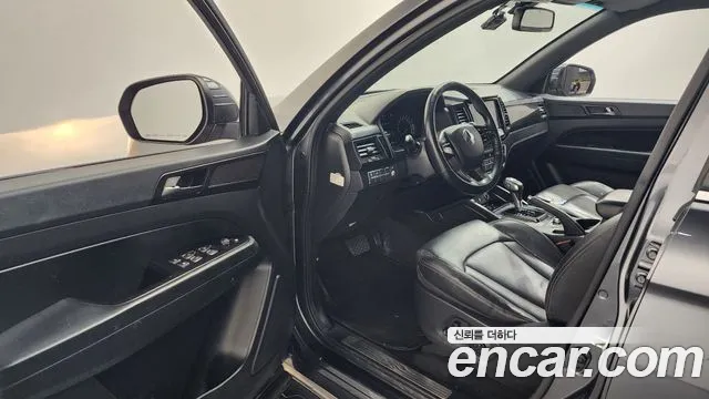SsangYong Rexton 2020 thumb 11