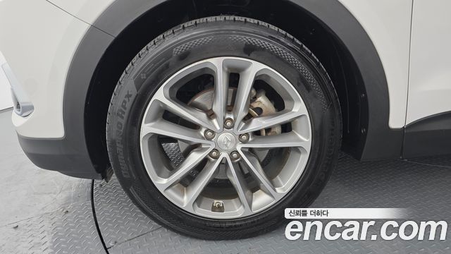 Hyundai Santa Fe 2015 thumb 6