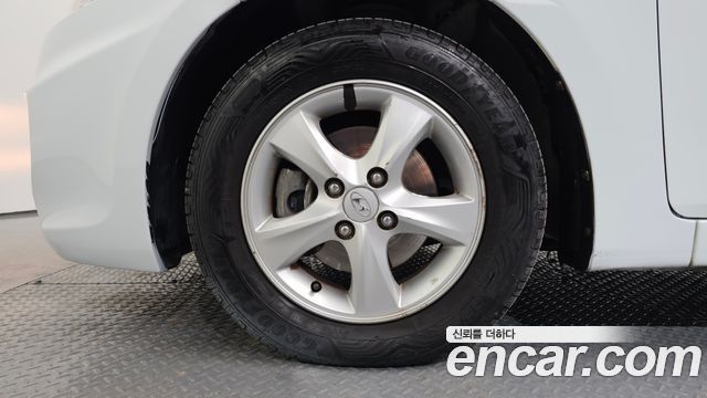 Hyundai Accent 2012 thumb 6