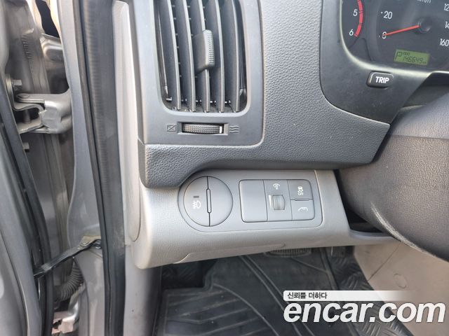 Hyundai Starex 2014 thumb 10