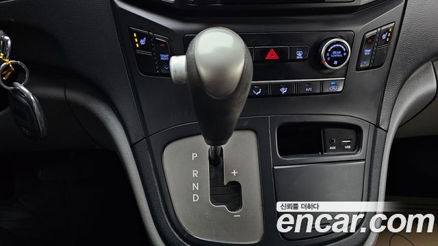 Hyundai Starex 2015 thumb 9