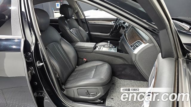 Genesis G80 2016 thumb 10