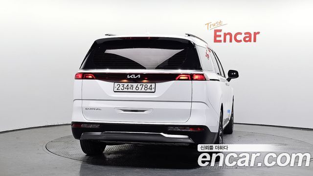 Kia Carnival 2022 thumb 5