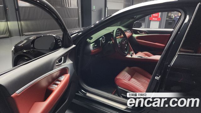 Genesis G70 2022 thumb 11