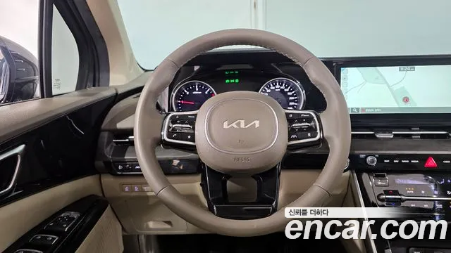 Kia Carnival 2023 thumb 11