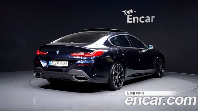 BMW 8 серии 2021 thumb 3