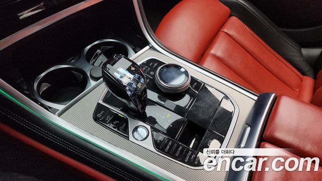 BMW 8 серии 2021 thumb 10