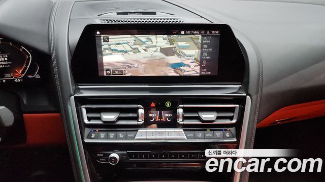 BMW 8 серии 2021 thumb 12