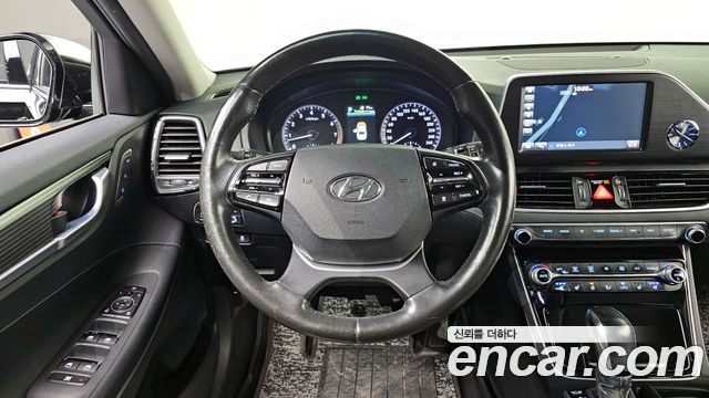 Hyundai Grandeur 2017 thumb 11
