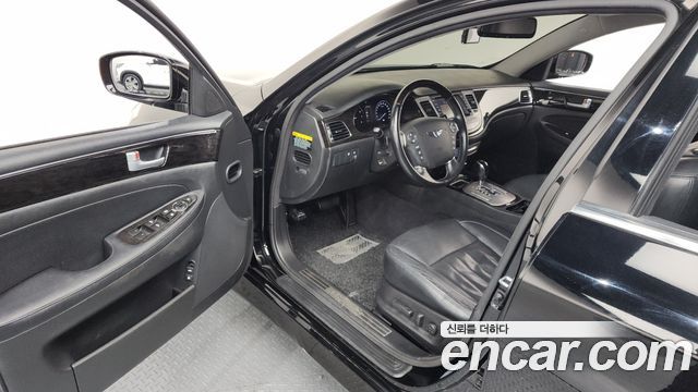 Hyundai Genesis 2013 thumb 11