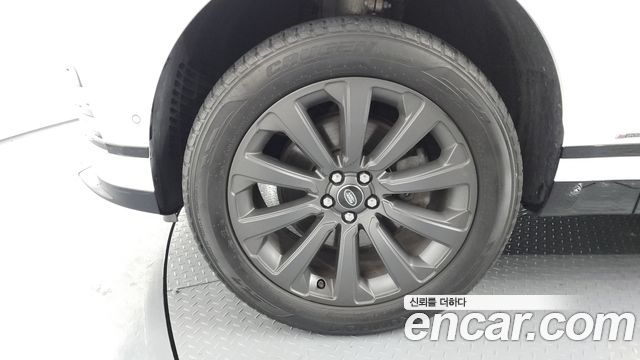 Land Rover Range Rover Velar 2019 thumb 6