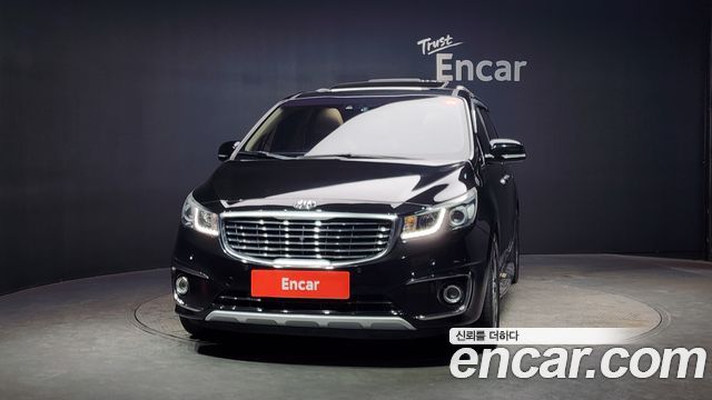 Kia Carnival 2015 thumb 4