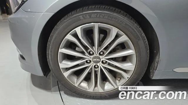 Hyundai Genesis 2016 thumb 6