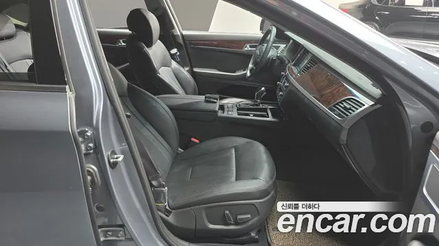 Hyundai Genesis 2016 thumb 11