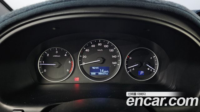 Hyundai Starex 2017 thumb 9