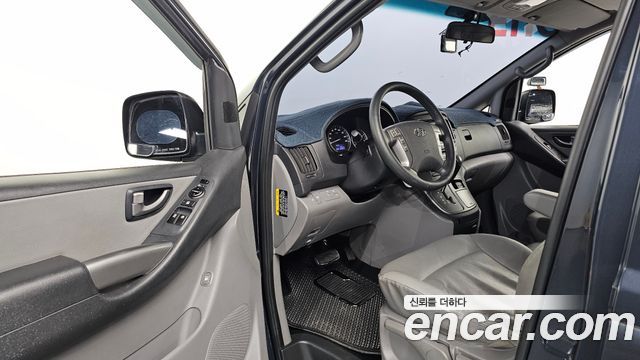 Hyundai Starex 2017 thumb 11