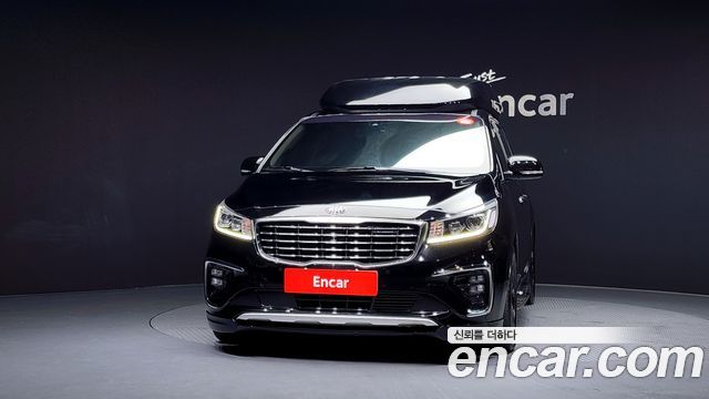 Kia Carnival 2018 thumb 4