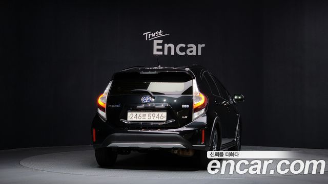 Toyota Prius 2020 thumb 4